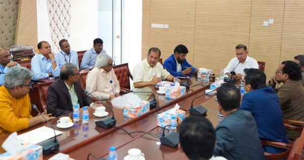 সত্য ও বস্তুনিষ্ঠ সাংবাদিকতার আহ্বান প্রধানমন্ত্রীর