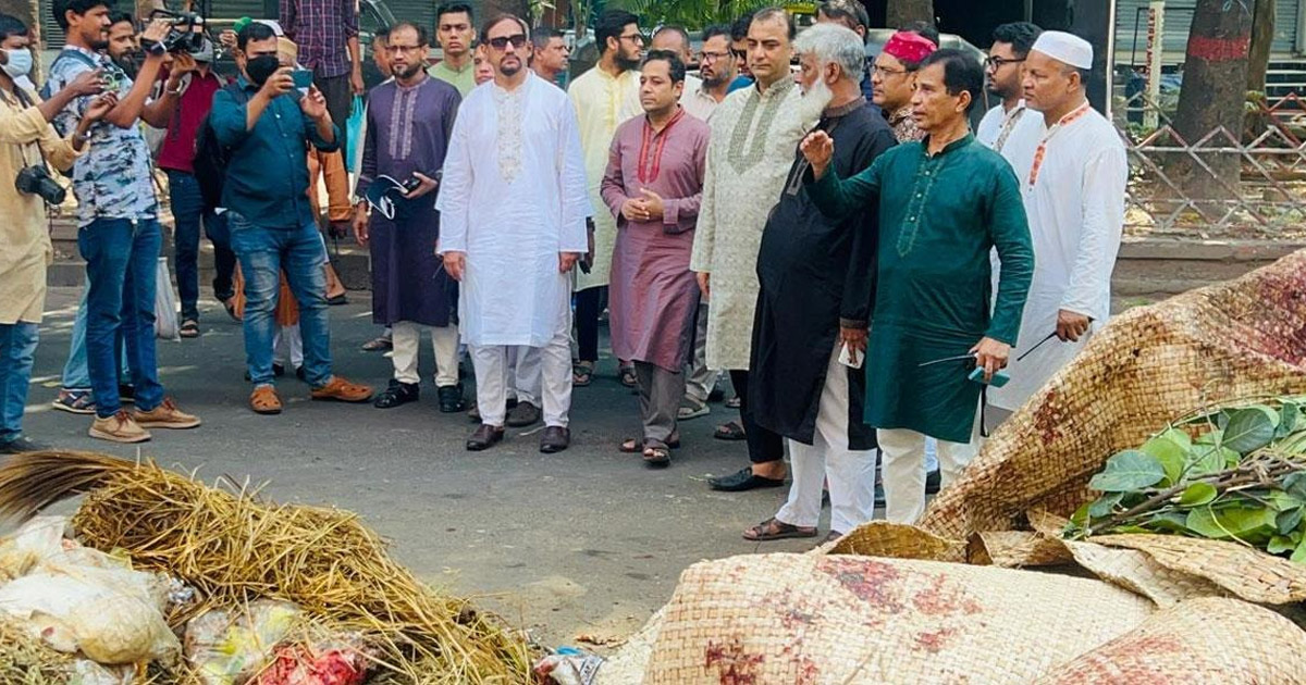 পরিচ্ছন্নতা কর্মীদের টাকা ছাড়া ময়লা অপসারণে অ¯^ীকৃতি