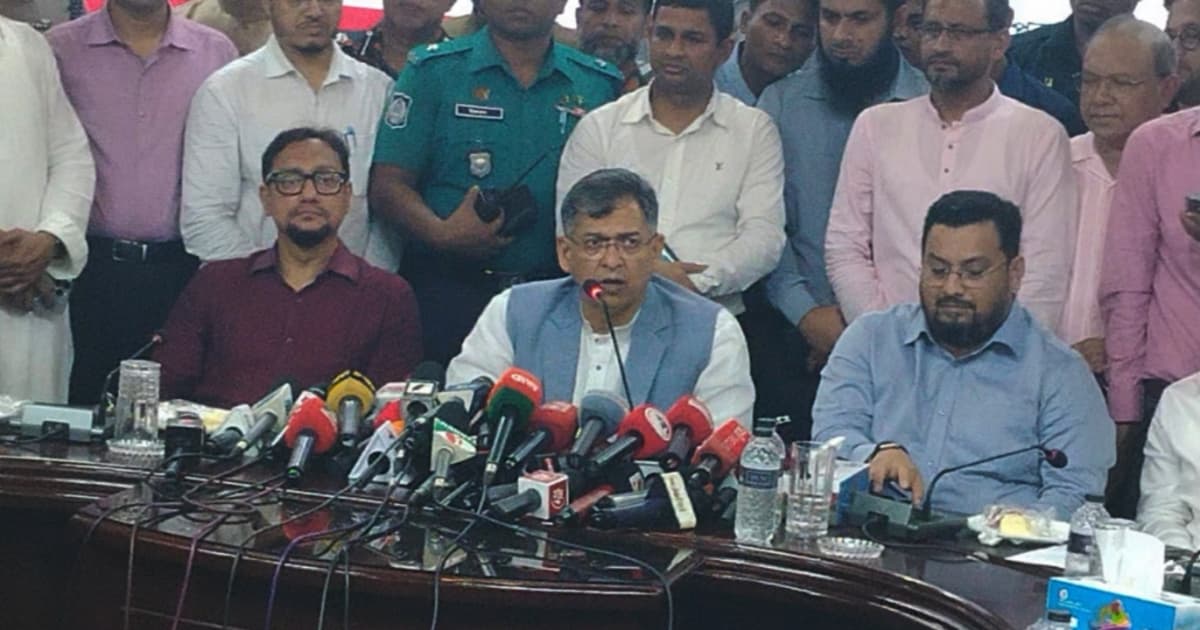দেশব্যাপী মাদক, সন্ত্রাস, জুয়া ও চাঁদাবাজির বিরুদ্ধে অভিযান জোরদার হবে: ¯^রাষ্ট্রমন্ত্রী