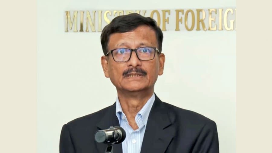 রোহিঙ্গা সংকটে সমাধান অদৃশ্য, চ্যালেঞ্জের মূখে আঞ্চলিক নিরাপত্তা