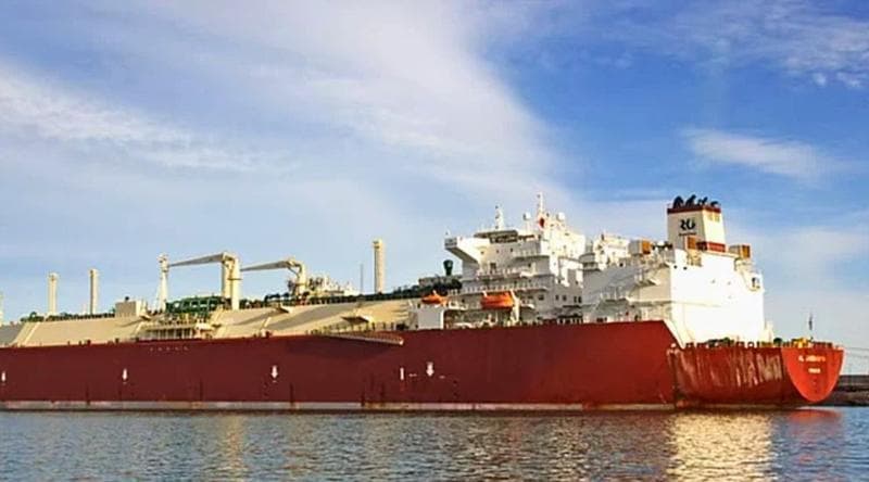 জ্বালানি সংকট কাটাতে চট্টগ্রাম বন্দরে পাঁচ জাহাজ, আসছে আরও তিনটি