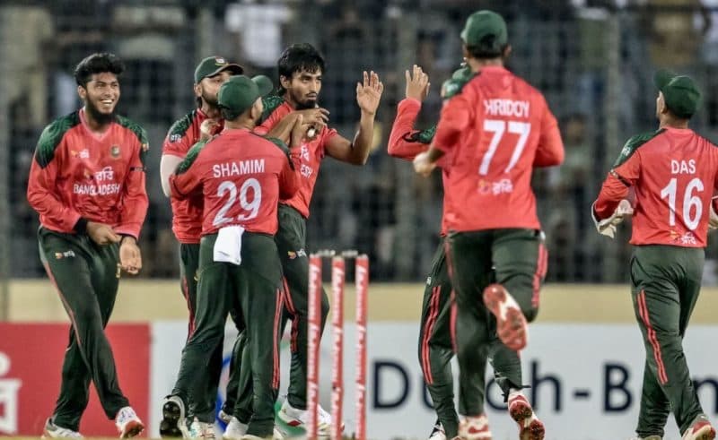 পাকিস্তানকে হারিয়ে বাংলাদেশের সিরিজ জয়